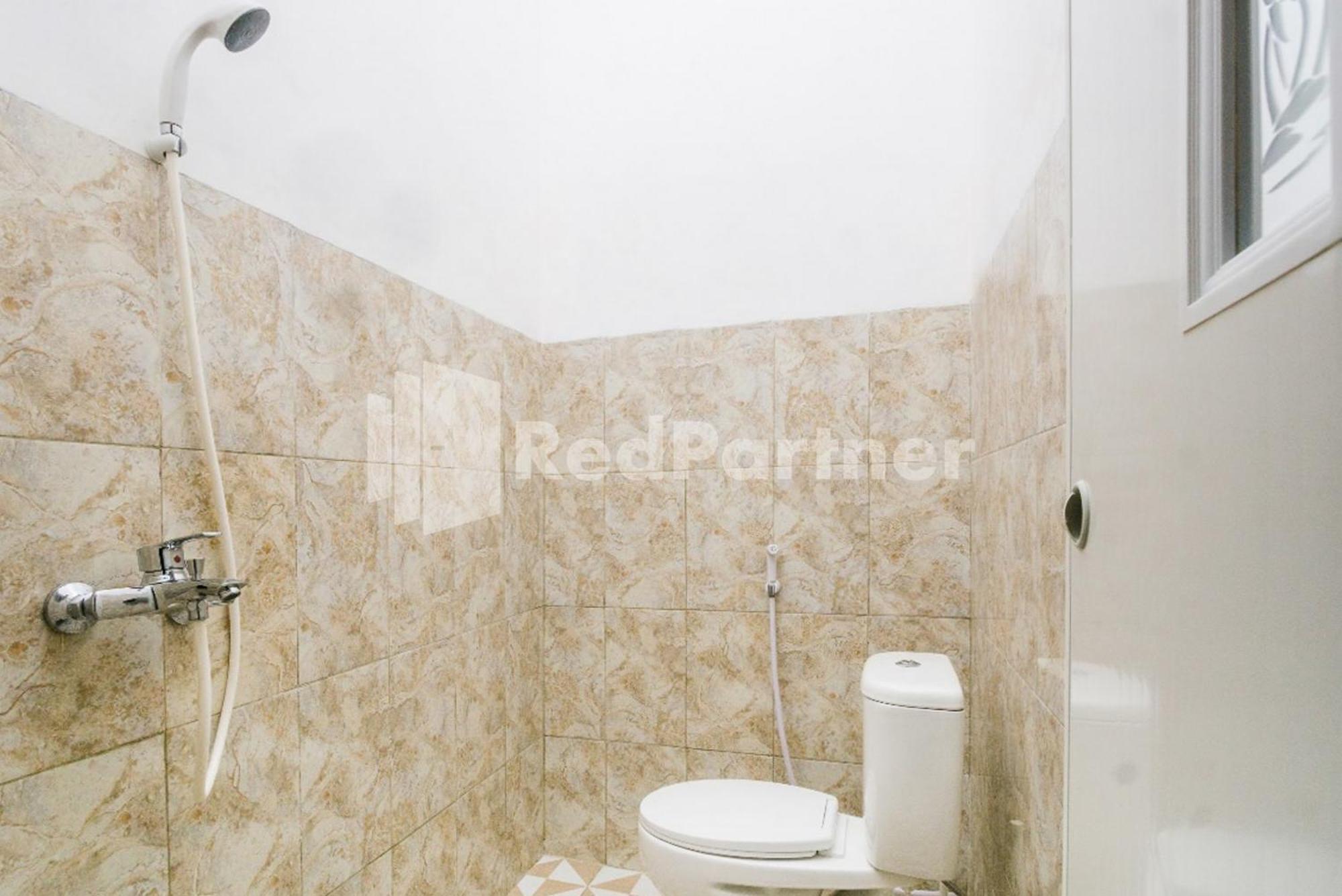 Omah Kalimosodo Mitra Reddoorz Near Stasiun Malang Kota Baru Exterior foto