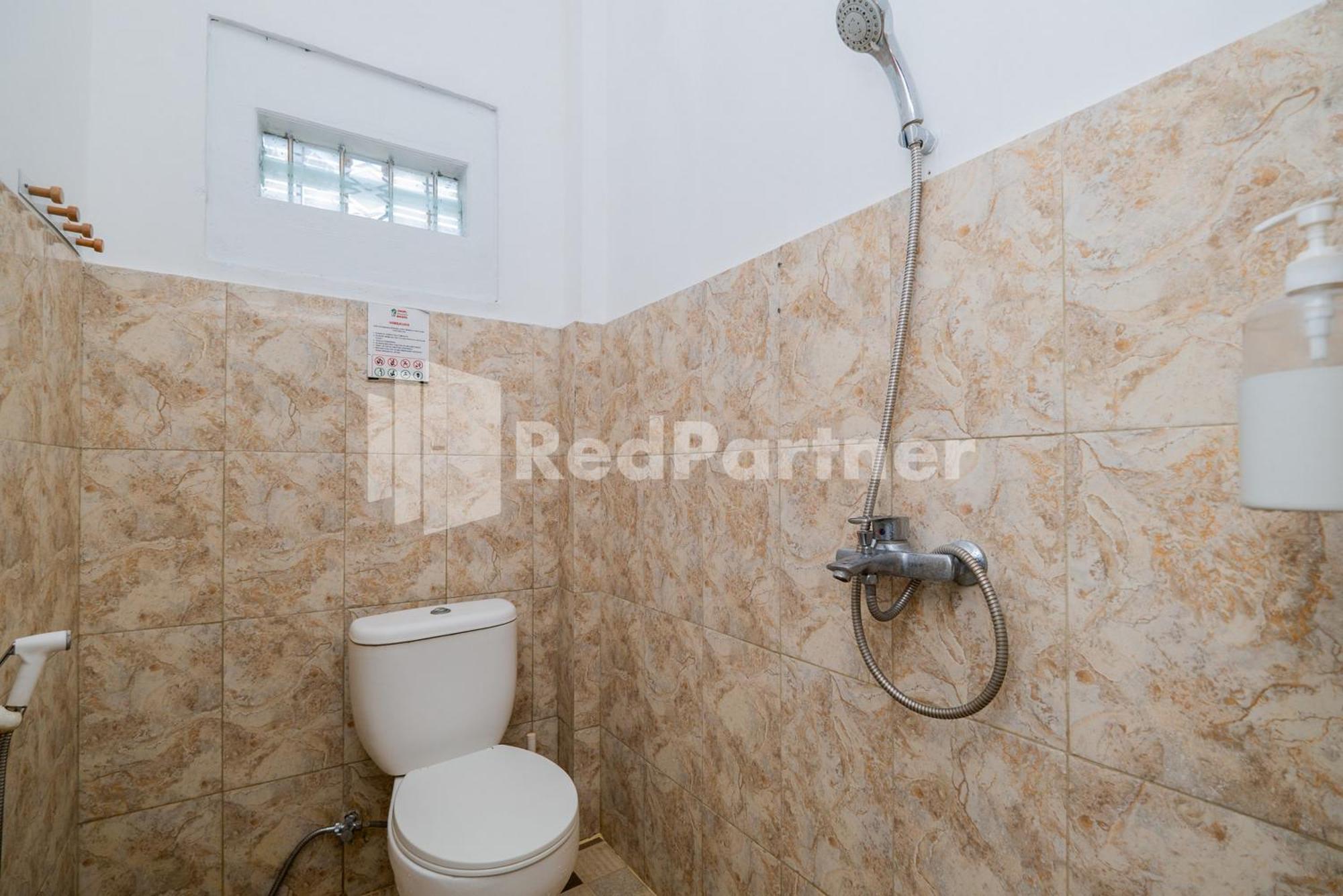 Omah Kalimosodo Mitra Reddoorz Near Stasiun Malang Kota Baru Exterior foto
